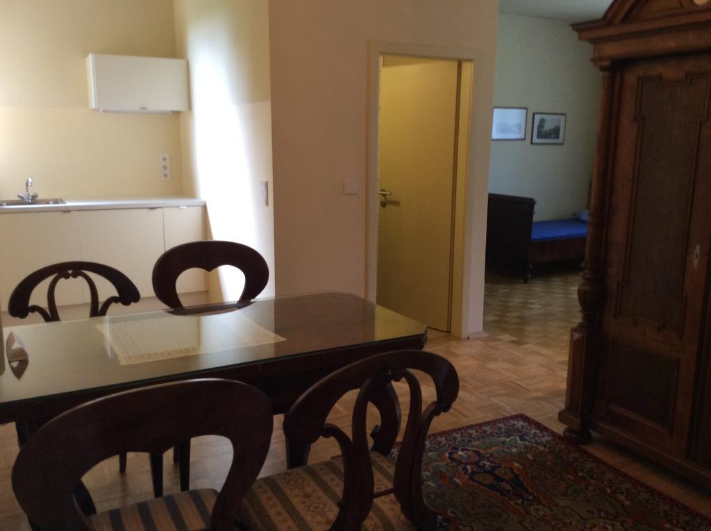 Hotel Garni - Appartements Fuksas Bad Gleichenberg Kamer foto
